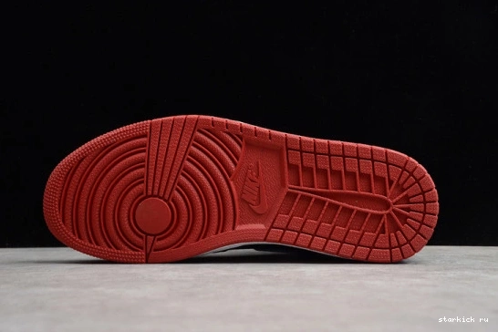 1 To Air CD0461-046 UNC Jordan Chicago CD0461-046 0424